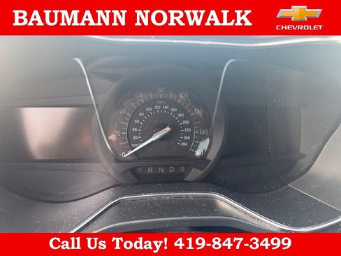 Used 2017 Ford Fusion SE w/ Fusion SE Technology Package FWD image 23