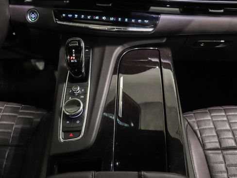 Used 2023 Cadillac Escalade Sport Platinum w/ LPO, ONYX Package AWD/4WD image 27
