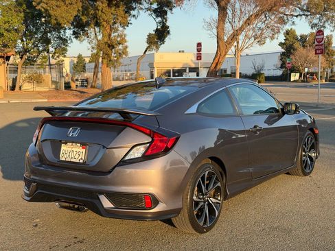 Used 2018 Honda Civic Si image 5