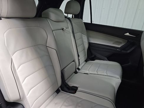Used 2020 Volkswagen Tiguan SEL Premium R-Line w/ 3rd Row Seat Package AWD/4WD image 17