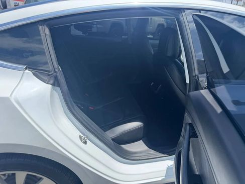 Used 2018 Tesla Model 3 Long Range AWD/4WD image 18