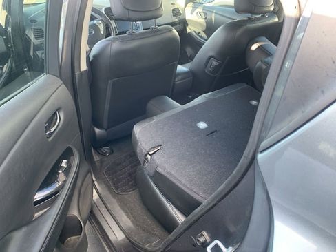 Used 2015 Nissan Leaf SL w/ Premium Package image 17