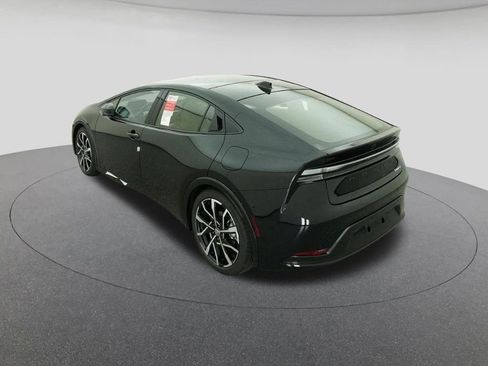 New 2026 Toyota Prius Plug-In Hybrid image 5
