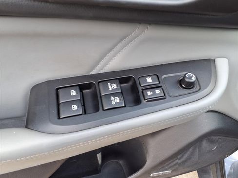 Used 2018 Subaru Outback 3.6R Limited image 8