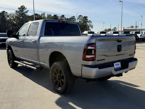 Used 2024 RAM 2500 Big Horn w/ Night Edition image 7