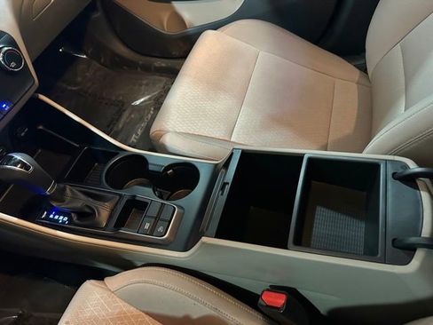 Used 2017 Hyundai Tucson SE image 27