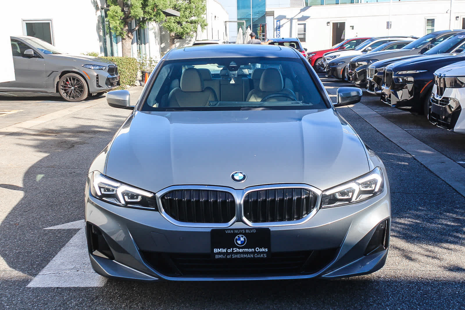 Used 2026 BMW 330i Sedan w/ Premium Package RWD image 3