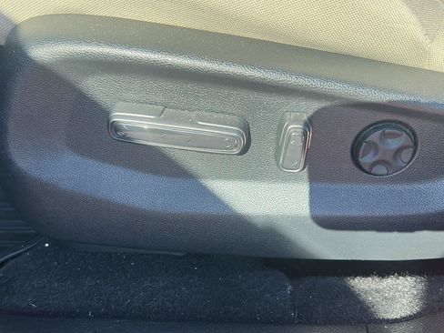 Used 2017 Honda CR-V EX image 13