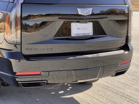 Certified 2026 Cadillac Escalade ESV Sport w/ LPO, ONYX Package image 7