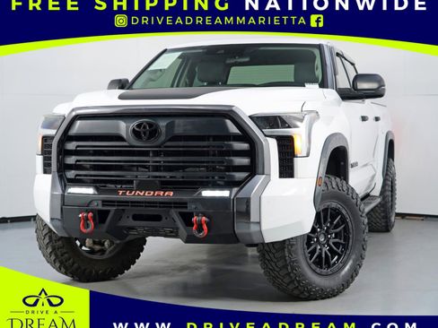 Used 2022 Toyota Tundra SR5 w/ SR5 Convenience Package image 1