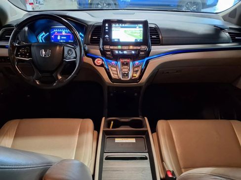 Used 2018 Honda Odyssey Elite image 16
