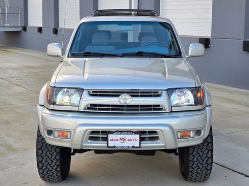 Used 2000 Toyota 4Runner SR5 image 3