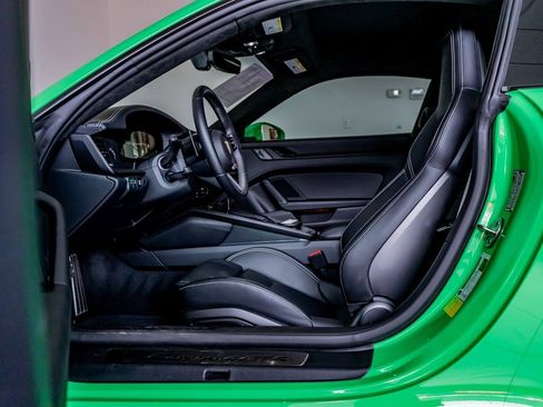 Certified 2025 Porsche 911 Carrera 4 GTS image 5