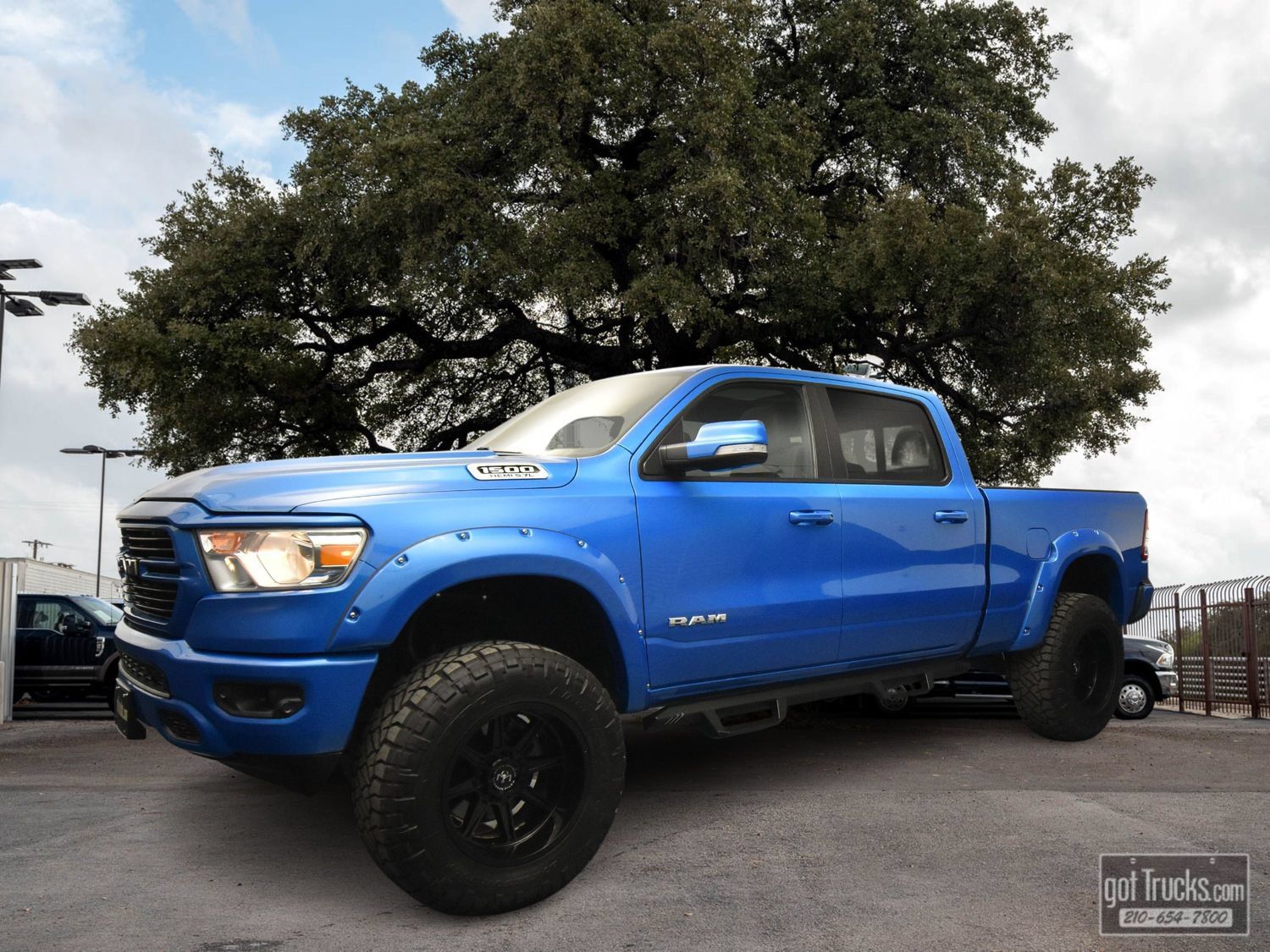 Used 2021 RAM 1500 Big Horn AWD/4WD image 1