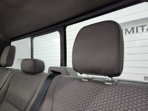 Used 2022 Ford F250 XLT w/ Black Appearance Package image 35