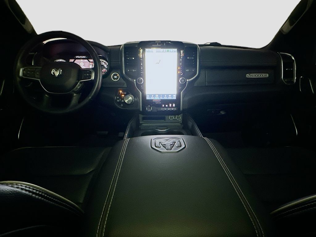 Used 2023 RAM 1500 Laramie AWD/4WD image 9