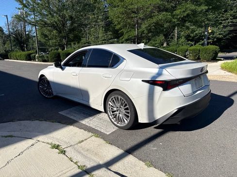 Used 2022 Lexus IS 300 AWD w/ Premium Package image 7