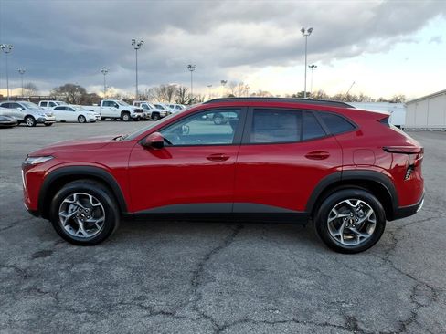 New 2026 Chevrolet Trax LT w/ Driver Confidence Package image 6