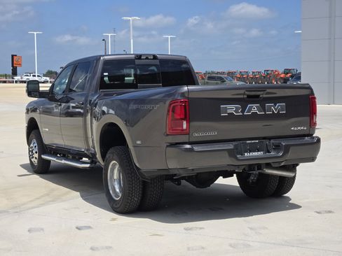 New 2026 RAM 3500 Laramie w/ Sport Appearance Package AWD/4WD image 4