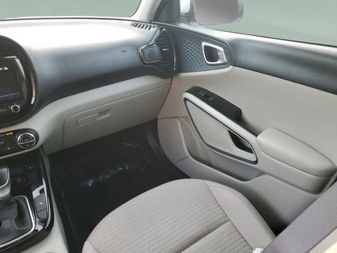 Certified 2023 Kia Soul EX image 15