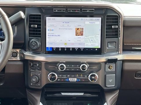 Used 2024 Ford F350 King Ranch AWD/4WD image 15