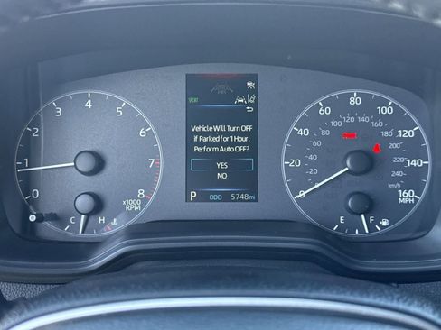 Certified 2025 Toyota Corolla SE image 29