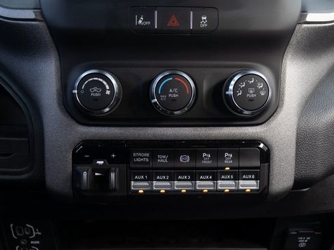 Used 2024 RAM 3500 Tradesman w/ Safety Group image 33