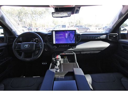 Used 2023 Toyota Sequoia image 13