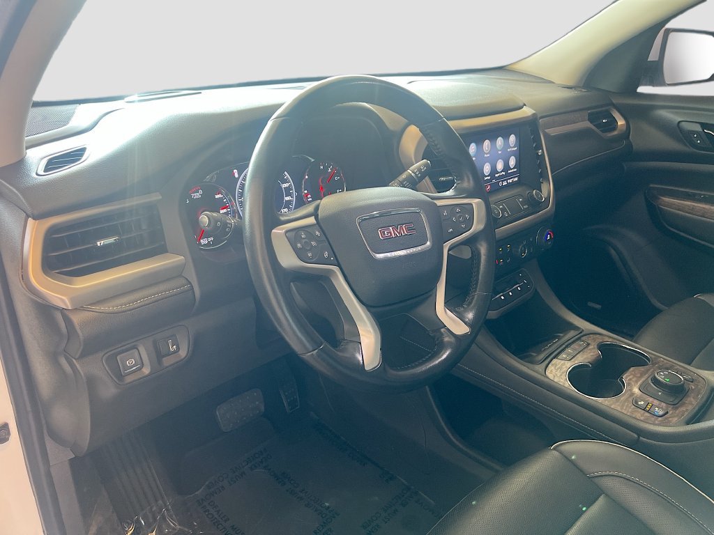 Used 2020 GMC Acadia Denali w/ LPO, Floor Liner Package AWD/4WD image 9
