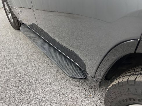 Used 2022 Jeep Wagoneer Series I image 9