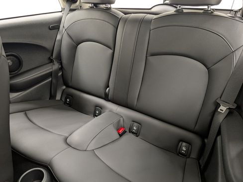 Used 2024 MINI Cooper SE image 22