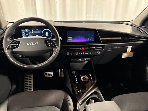 New 2026 Kia Niro Wave FWD image 4