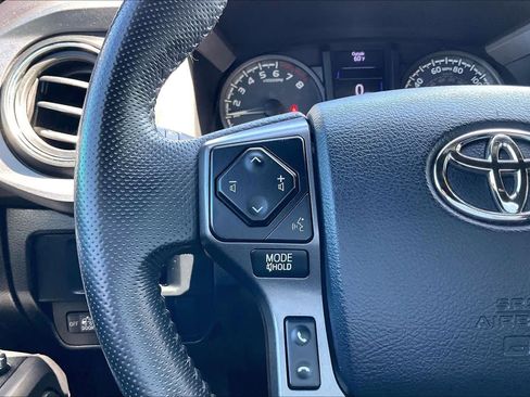 Used 2017 Toyota Tacoma TRD Pro image 18