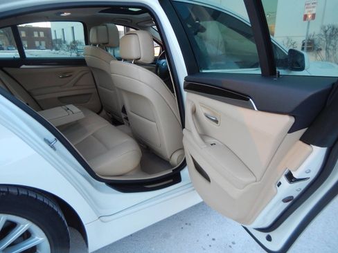 Used 2012 BMW 535i xDrive Sedan image 35
