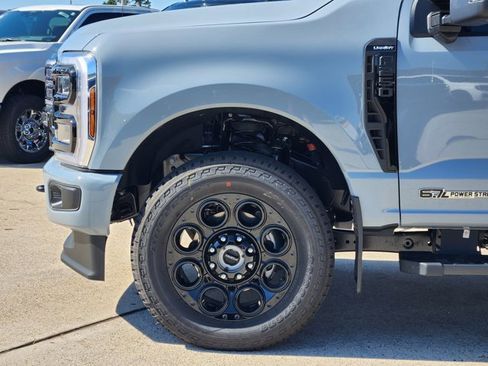New 2026 Ford F250 Lariat w/ Black Appearance Package AWD/4WD image 5