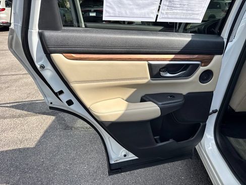Used 2020 Honda CR-V Touring image 42