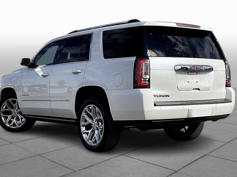 Used 2016 GMC Yukon Denali w/ Open Road Package image 12