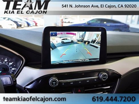 Used 2022 Ford Escape SE image 28