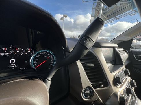 Certified 2019 GMC Yukon XL Denali w/ Denali Ultimate Package image 16