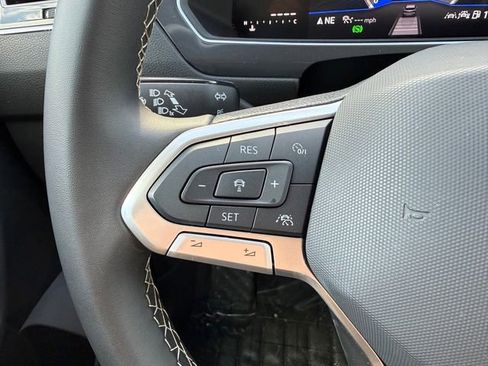 Used 2024 Volkswagen Tiguan S image 57