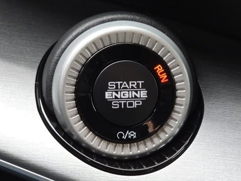 New 2025 Jeep Wagoneer Series III w/ Quick Order Package 25C Super image 18