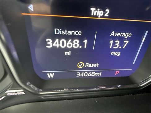 Used 2021 GMC Yukon Denali image 12