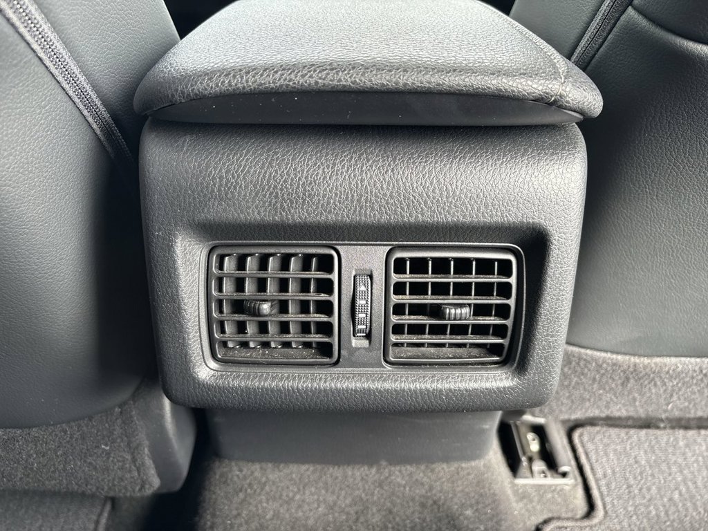 Used 2021 Toyota Camry XSE w/ Carpet Mat Package (TMS) FWD image 25