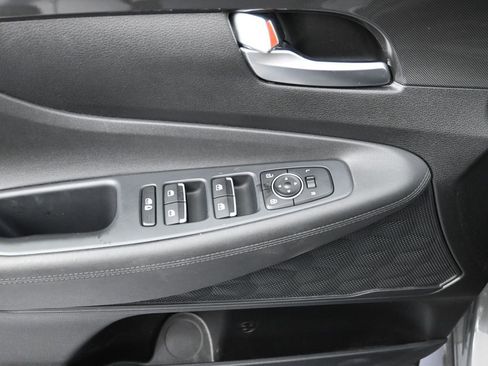 Used 2023 Hyundai Santa Fe SEL FWD image 11