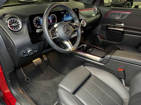 Certified 2025 Mercedes-Benz GLA 250 4MATIC image 22