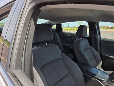 Used 2019 Chevrolet Malibu LT FWD image 32