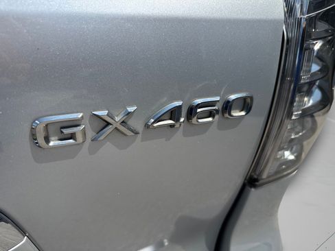 Used 2018 Lexus GX 460 Premium w/ Premium Package AWD/4WD image 35