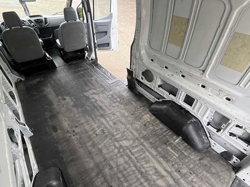Used 2018 Ford Transit 250 148 Medium Roof RWD image 14