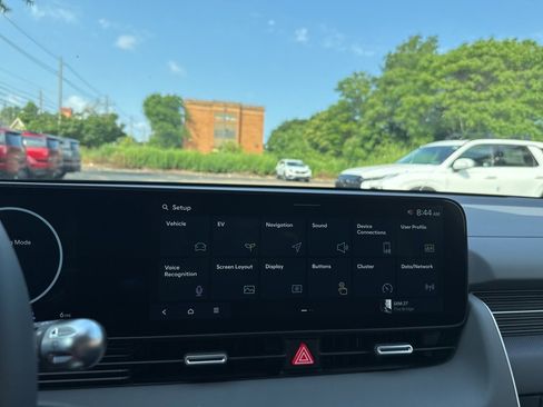 New 2025 Hyundai Ioniq 5 SEL image 25