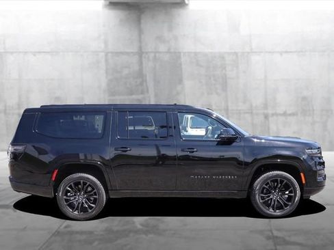 Used 2024 Jeep Grand Wagoneer L Series III w/ Rear Seat Video Group 1 AWD/4WD image 5